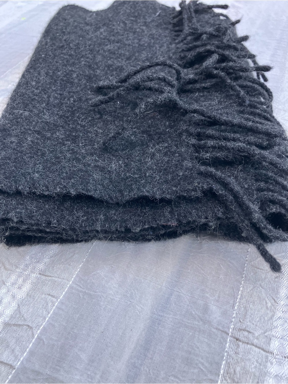 Scotland lambswool fringed scarf charcoal / black - Picture 5 of 6